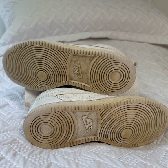 Nike Court Borough Men White High Top Trendy Stylish Sneakers Size 8.5 Women 10 - Picture 8 of 8